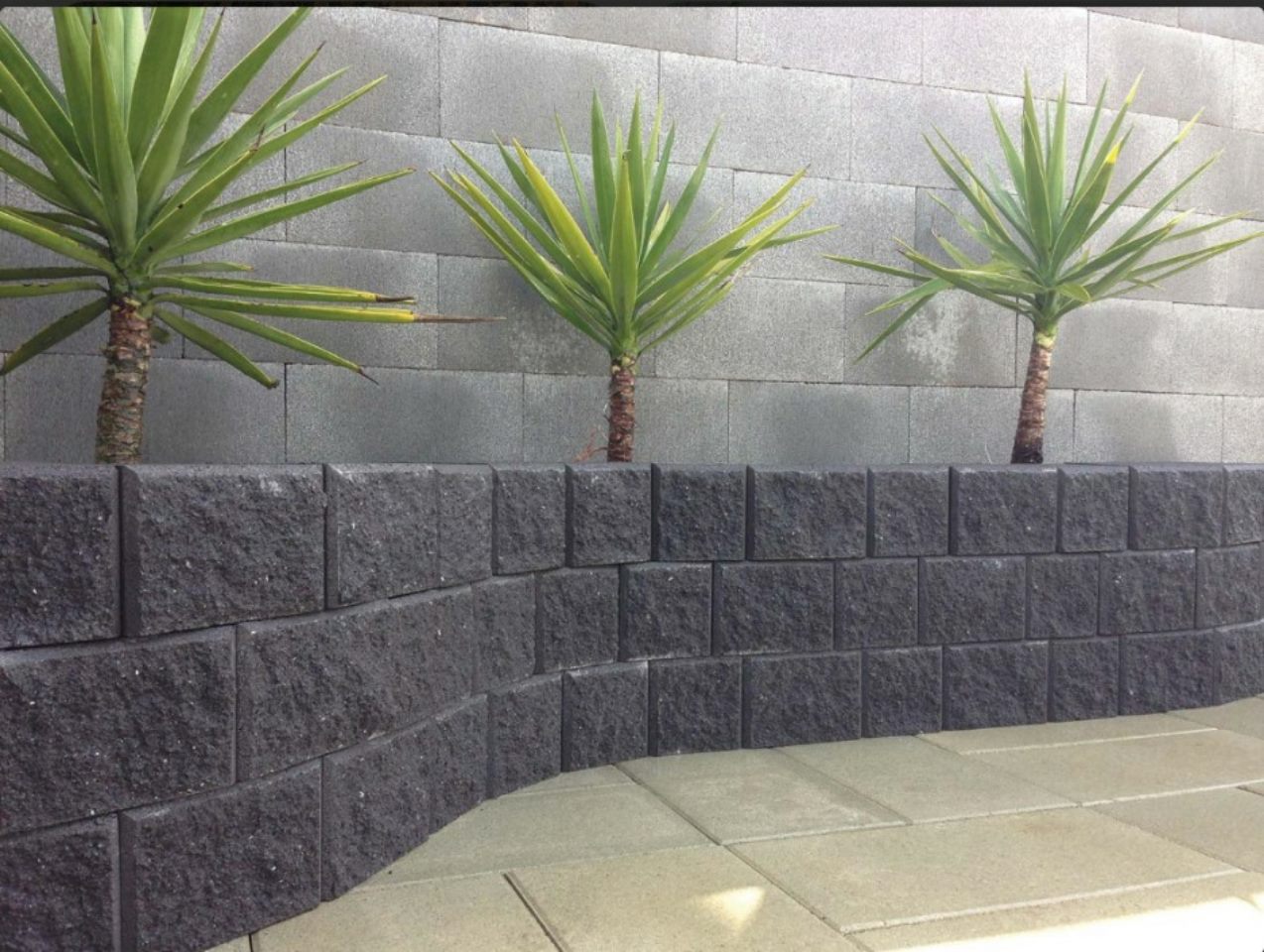 Bowers Ministone (Block) - 182/132mm x 125mm x 182 mm - 180 units/pallet